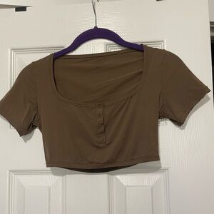 Skims fit everyone crop button top brown small